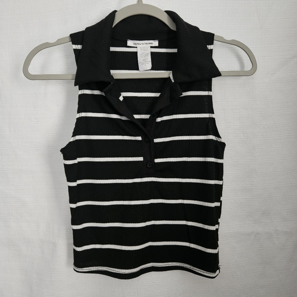 Striped‎ Sleeveless Polo Top